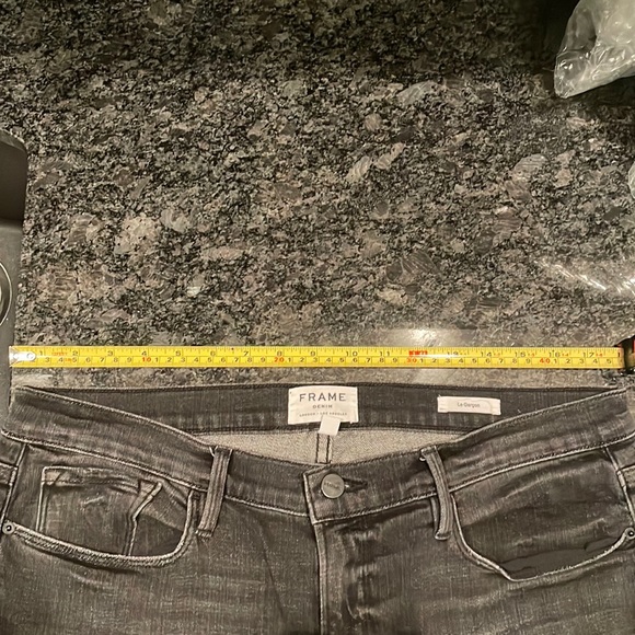 Frame “Le Garçon” Jeans - Picture 9 of 9
